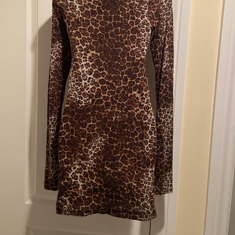 Lightweight animal print little dress - Picture 7 of 11